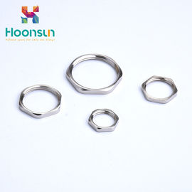 EMC Locknut Cable Gland Accessories IP54 مع التركيبات الكهربائية