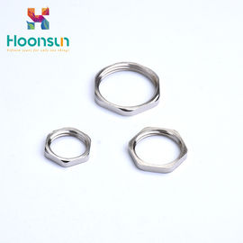 EMC Locknut Cable Gland Accessories IP54 مع التركيبات الكهربائية